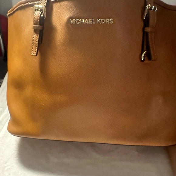 Michael Kors Handbags - Michael Kors Shoulder-bag/Tote preloved good condition
